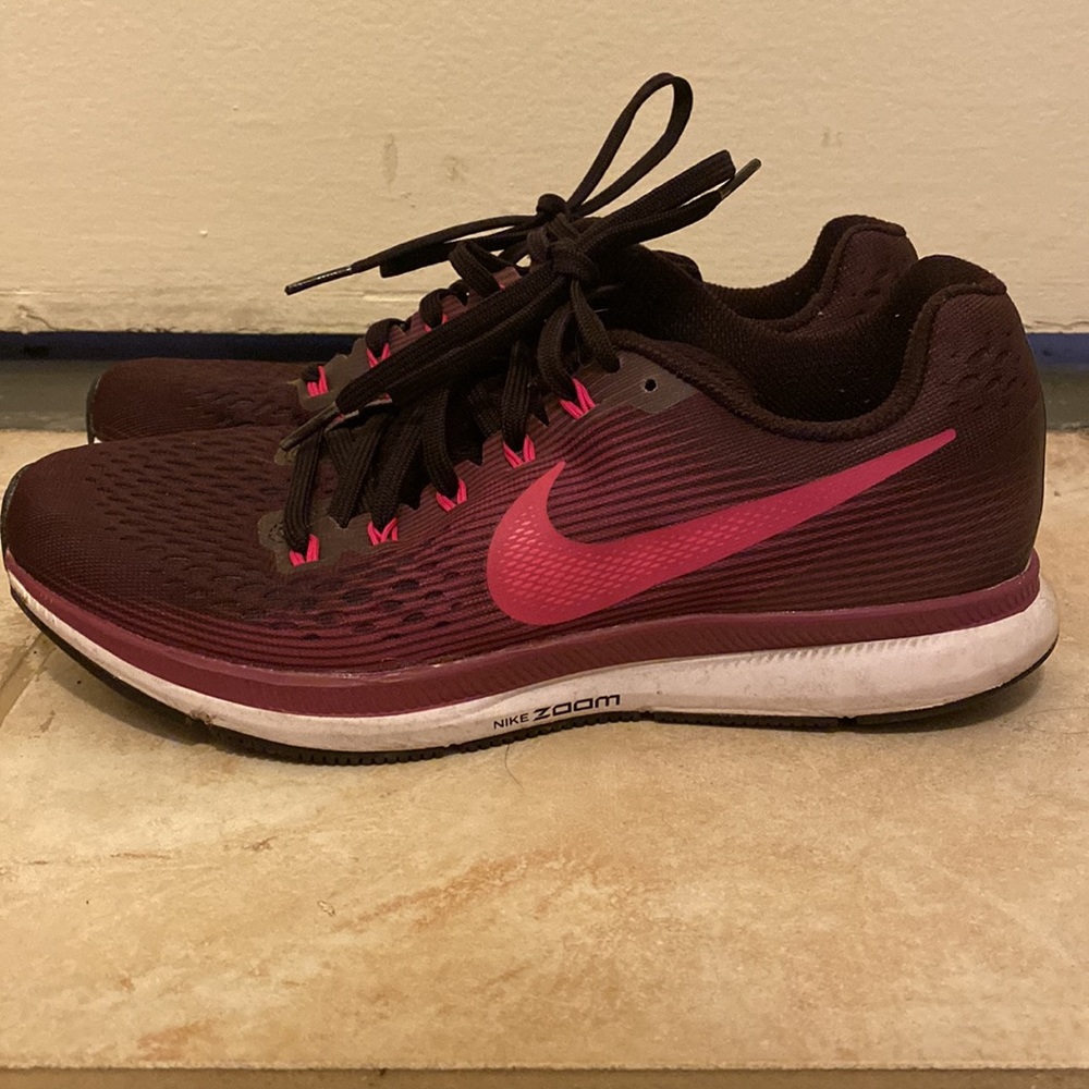 Nike Zoom Pegasus 34 Magenta Pink Women’s 8.5.